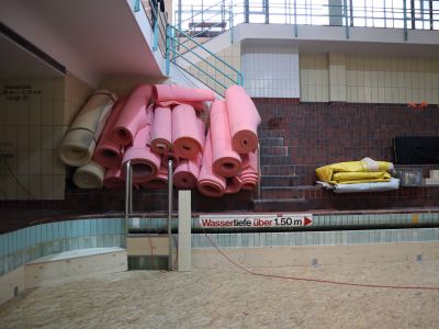 Pinke Matten in der Boulderhalle