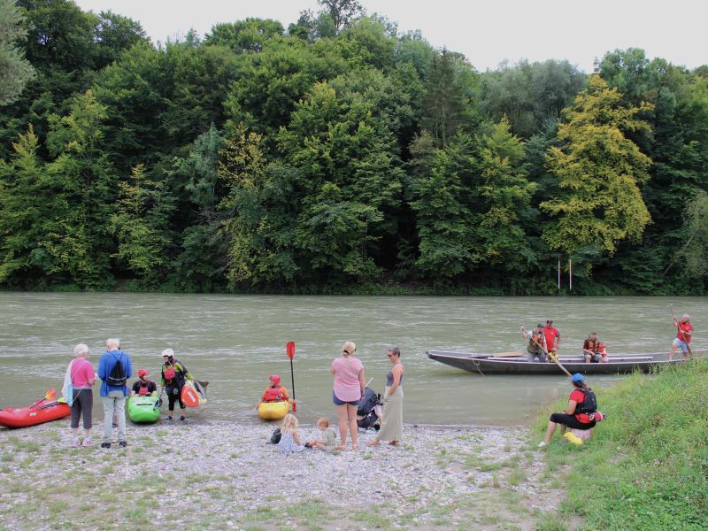 Lockere Stimmung an der Aare: Der neue Hotspot soll allen gerecht werden. Foto: zvg