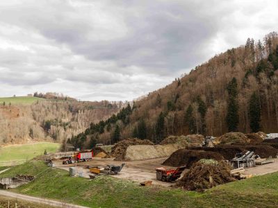 Die Kompostieranlage auf der ehemaligen Abfalldeponie Gummersbach. Foto: Nik Egger