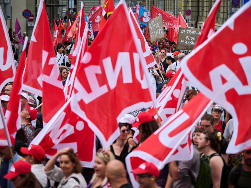 Die Gewerkschaften zeigen sich trotz der umstrittenen Verhandlungsbasis kämpferisch. Foto: Unia/Manu Friederich