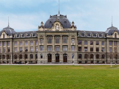 Laut der Universität Bern wird das Vorhandensein von KI längerfristig Auswirkungen auf die Leistungskontrollen haben. Foto: pixabay