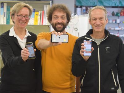 Das Projektteam der BFH, das die App entwickelt hat: (vl.) Kerstin Denecke, Gabriel Hess und François von Kaenel.